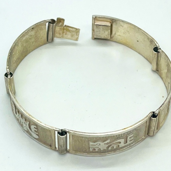 Ecuador Sterling silver story teller bracelet - Picture 3 of 8